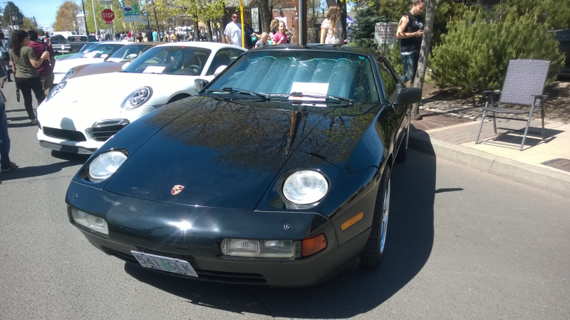 Illustration for article titled Redmond OR Car Show Photo Dump